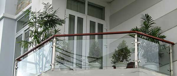 mẫu lan can kính cường lực