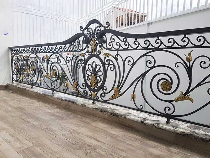 mẫu lan can sắt mỹ thuật đẹp và hiện đại