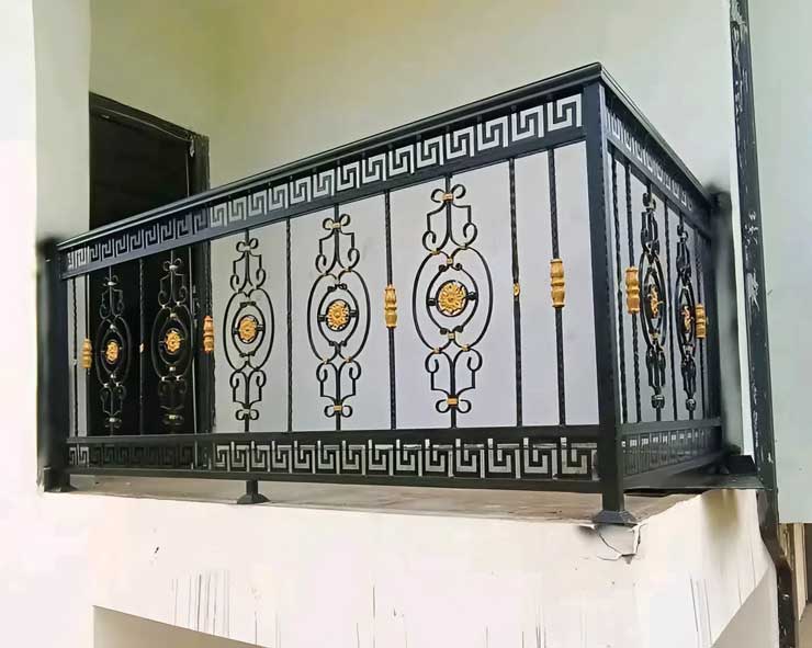 mẫu lan can sắt mỹ thuật đẹp và hiện đại