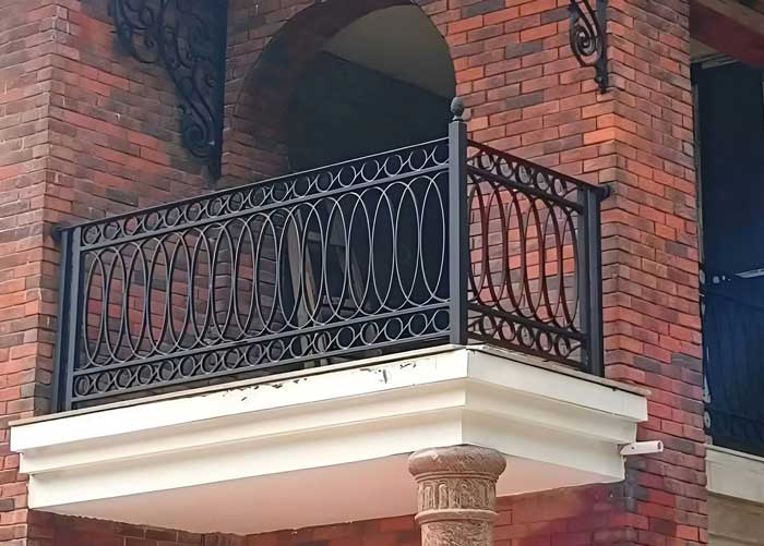 mẫu lan can sắt mỹ thuật đẹp và hiện đại