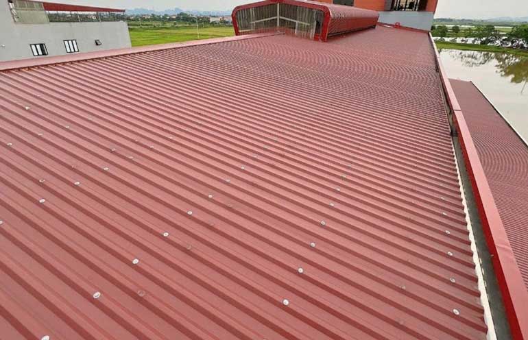 Nhà lợp mái tôn