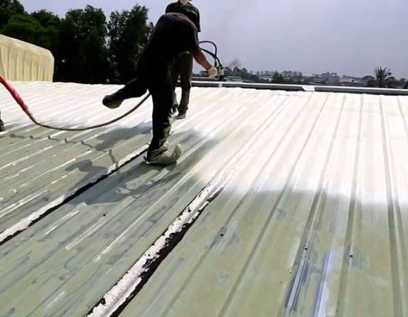 Dấu hiệu mái tôn cần được vệ sinh và bảo dưỡng